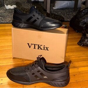 Vtkix Men’s Shoes NWB Size 12.5